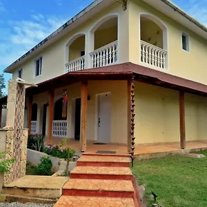 Casa Arcoiris Pensión